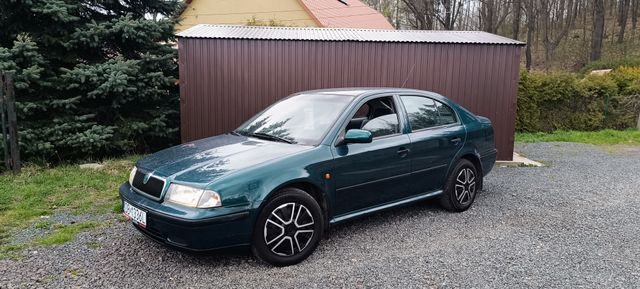 Skoda Octavia 1.8 20V benzyna 172 tys przebiegu klima super stan