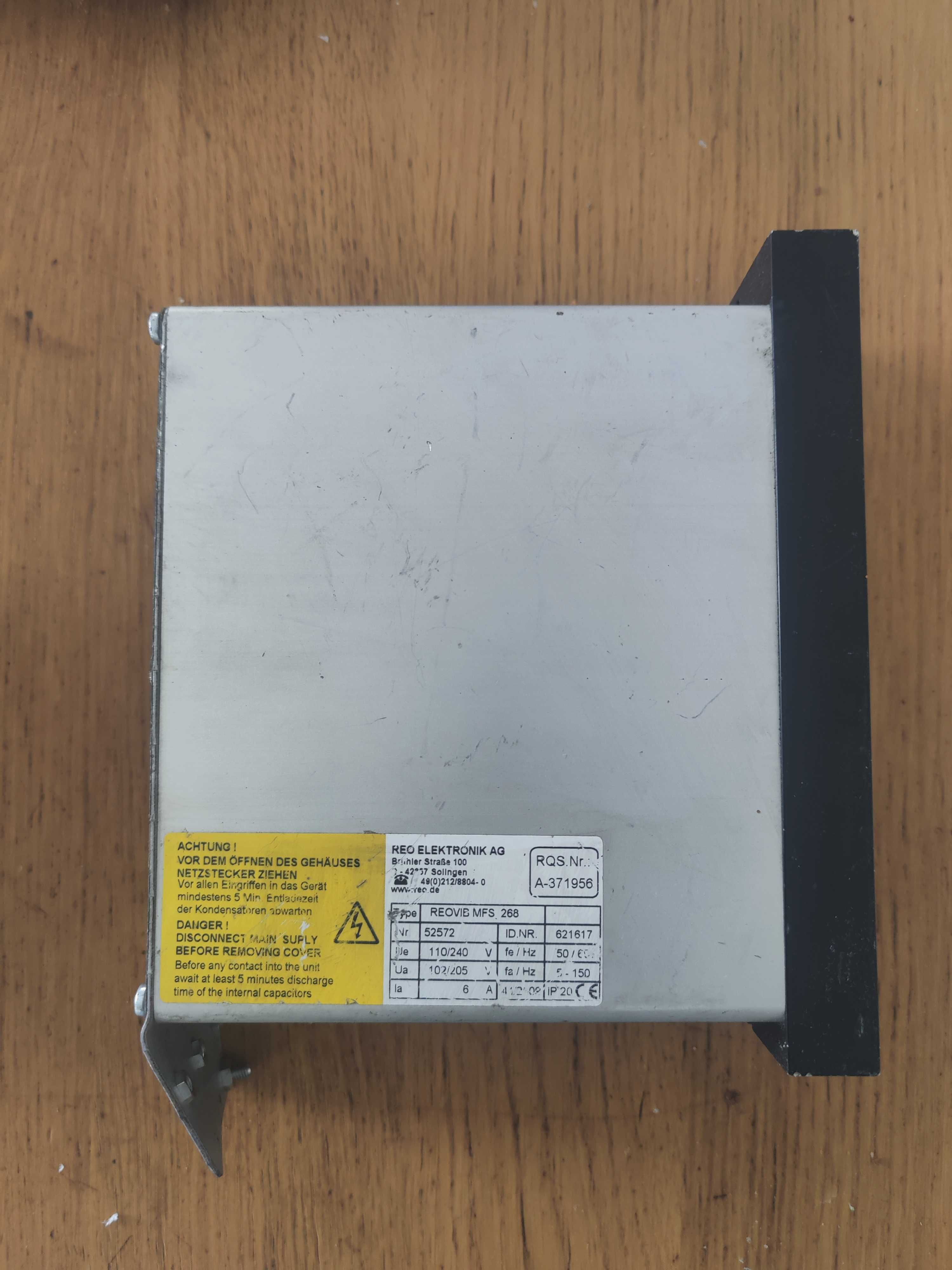 REO Elektronik REOVIB MFS 268 Przetwornik częstotliwości do wibratorów
