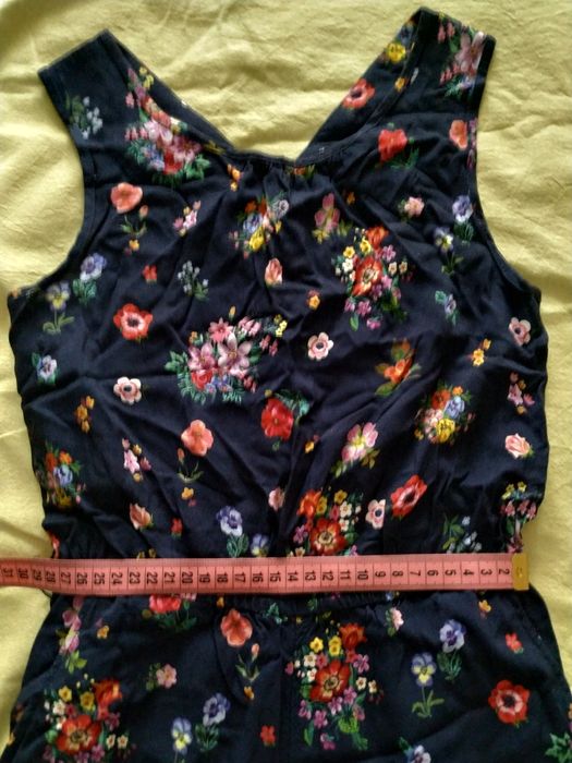 Комбінезон на дівчинку