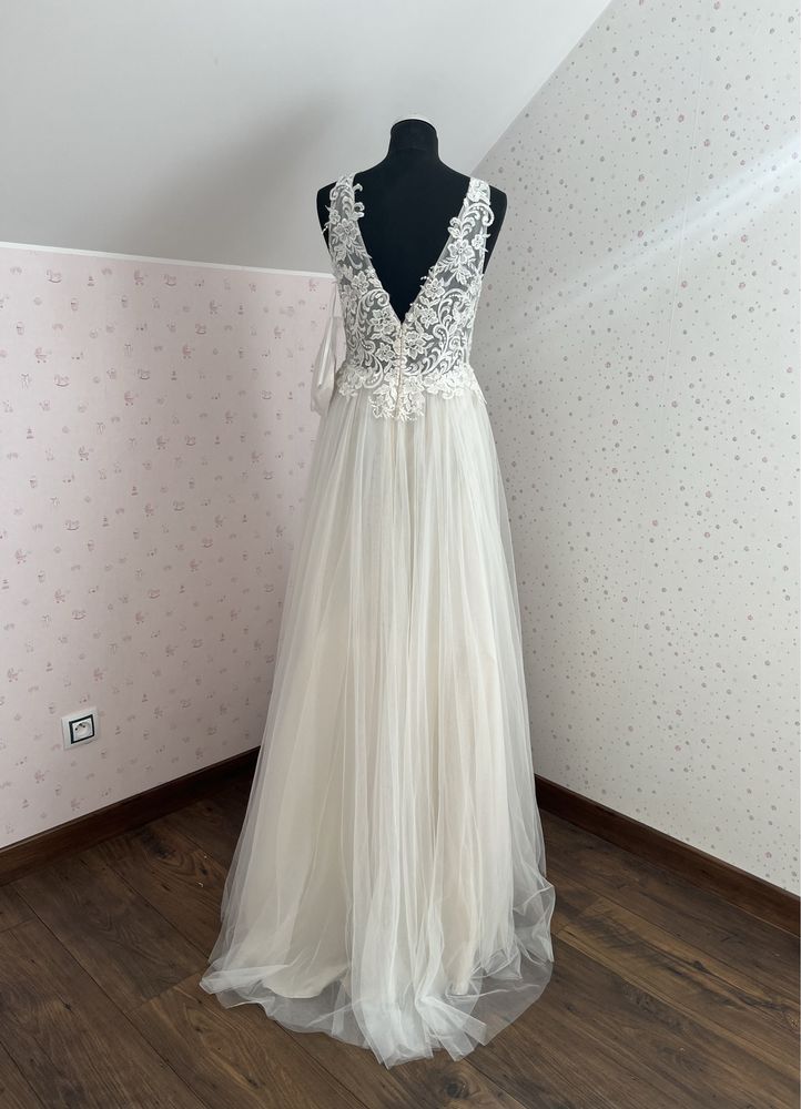 Nowa suknia ślubna kremowa L
