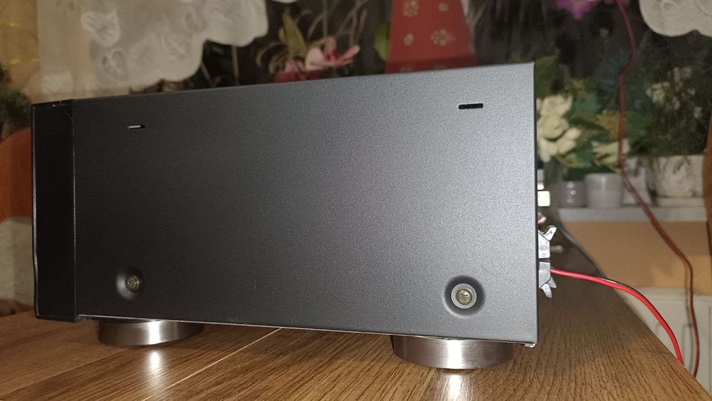 Amplituner Sony STR-D 611