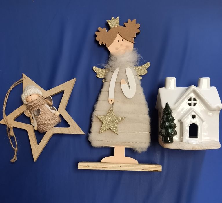 Sprzedam drewnianą ozdobę, gwiazdkę i Świecznik ceramiczny