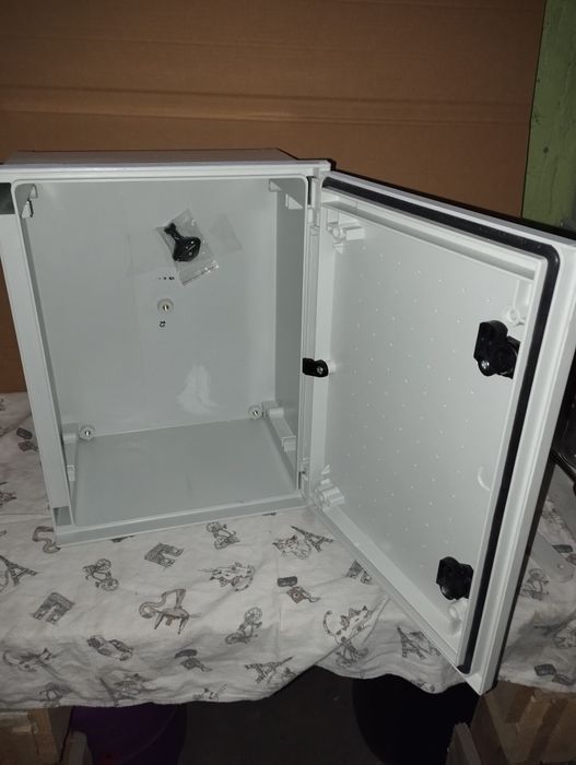 Skrzynka elektryczna rozdzielnia 40x30x20 Nowa!