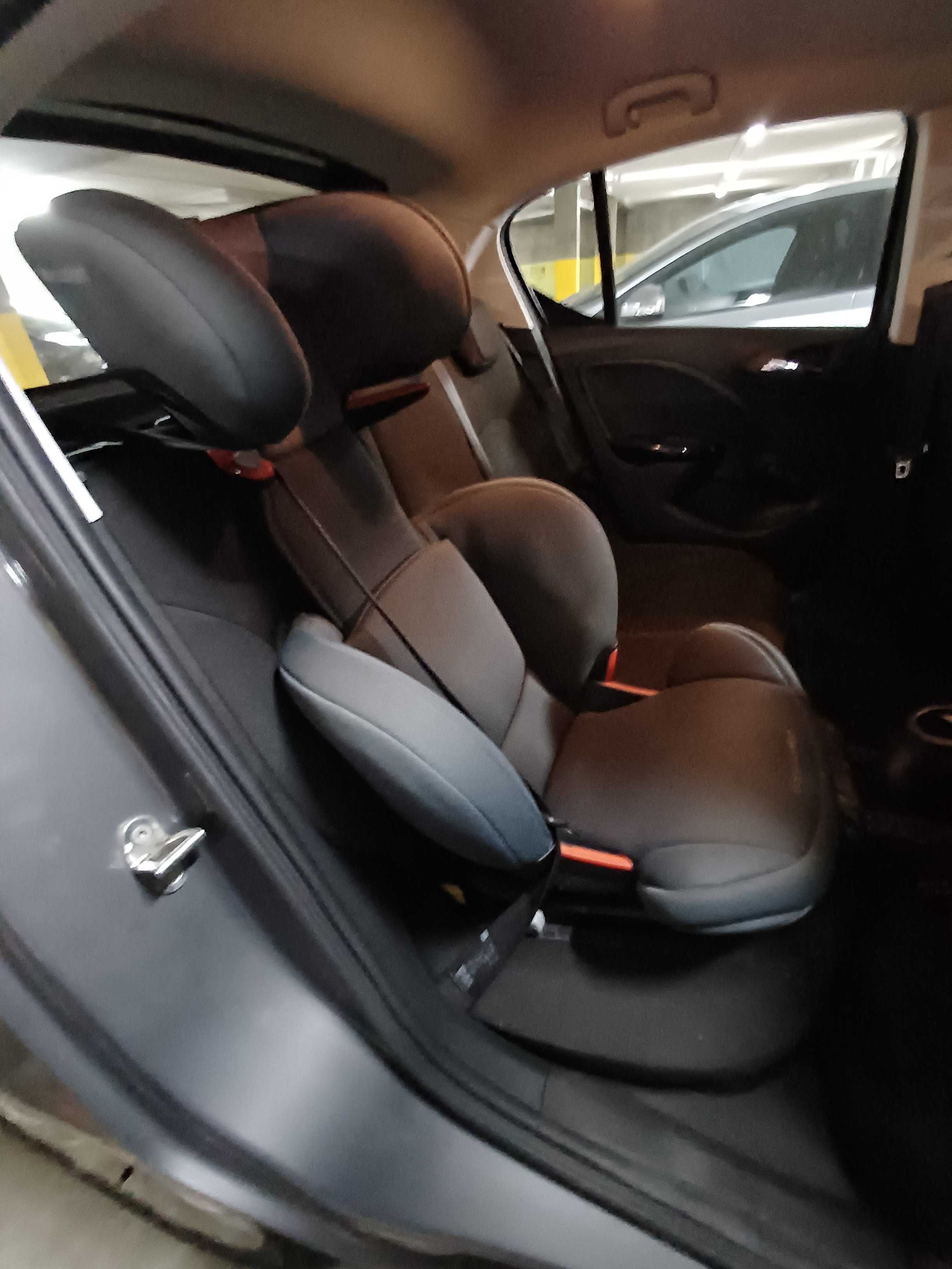Cadeira Auto BEBÉCONFORT Rodifix G2/3 com isofix