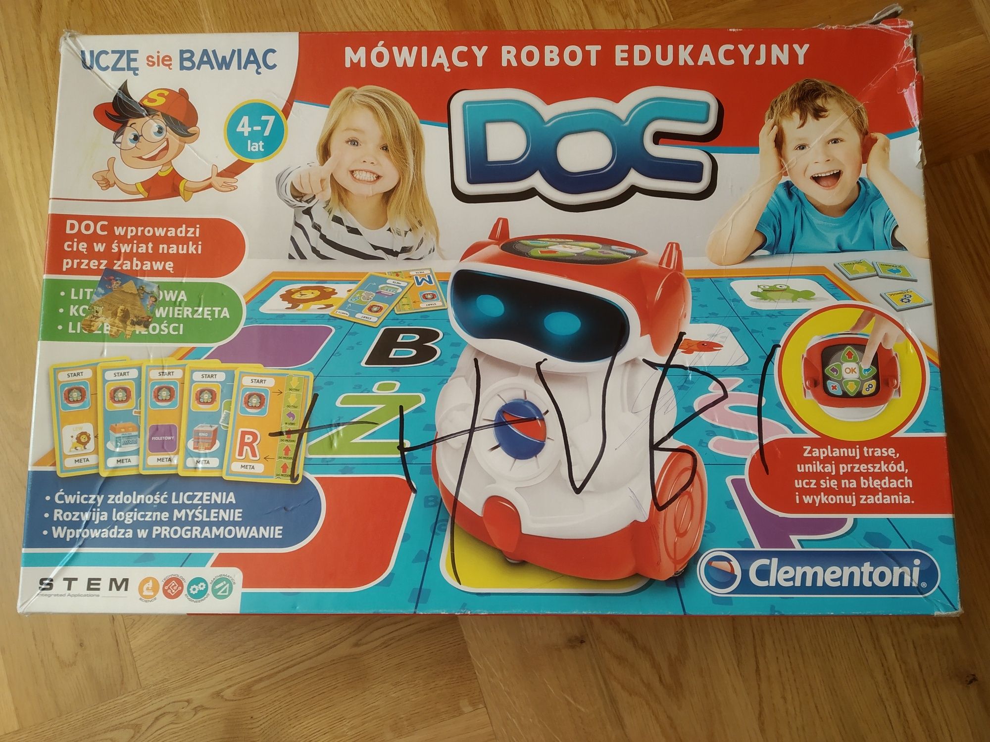 Mówiący robot edukacyjny DOC firmy Clementoni