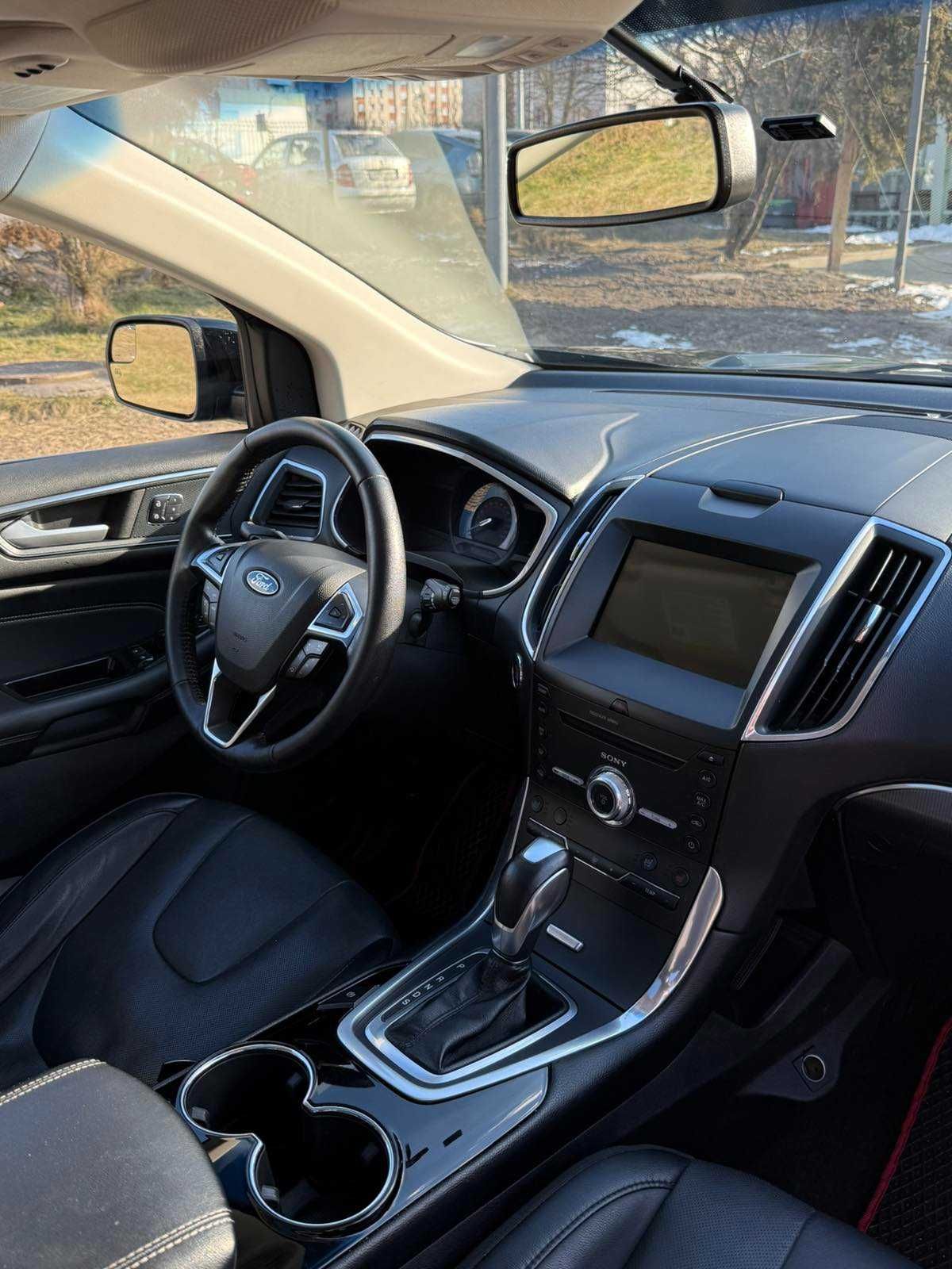 Ford edge titanium