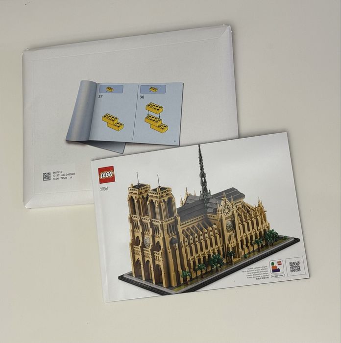 Лего Нотр-Дам-де-Парі 21061 (4383 деталі) Lego Notre-Dame de Paris