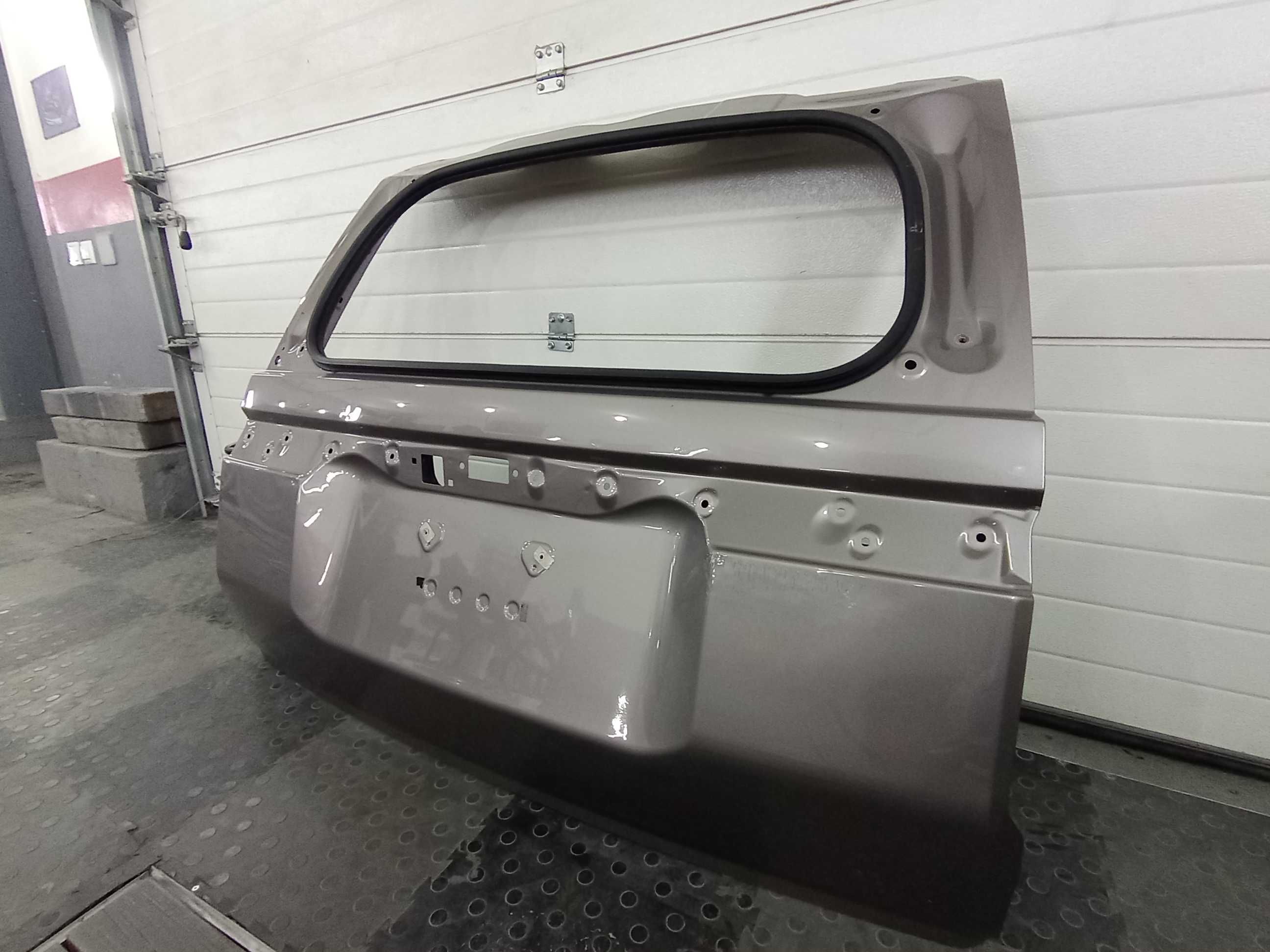Prado LC 250 Крышка багажника , задняя ляда Ланд Крузер Прадо ЛС 250