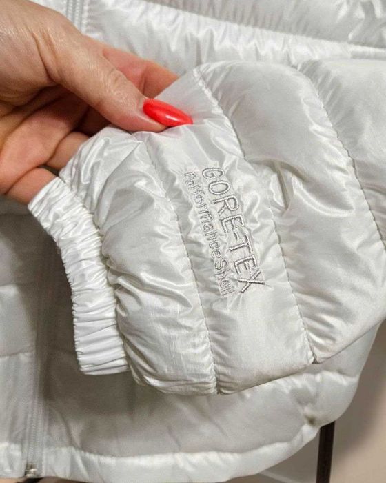 Белая пуховая куртка The North Face Gore-Tex, р. L/XL