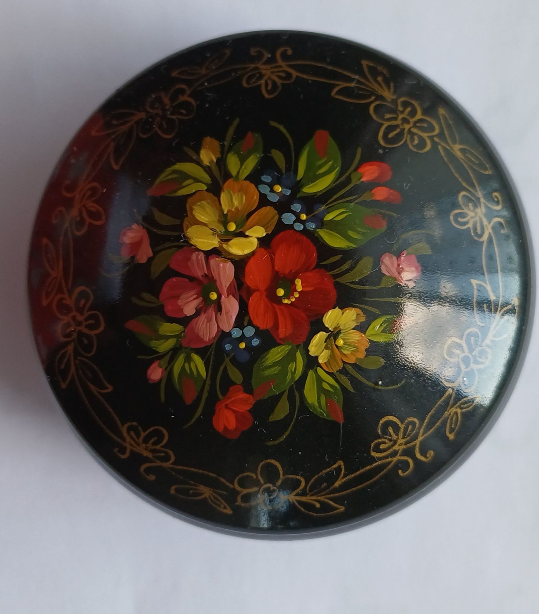 Продам шкатулку металлическую с рисунком