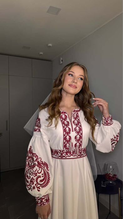 Професійний макіяж і зачіска Сверстюка 6Д