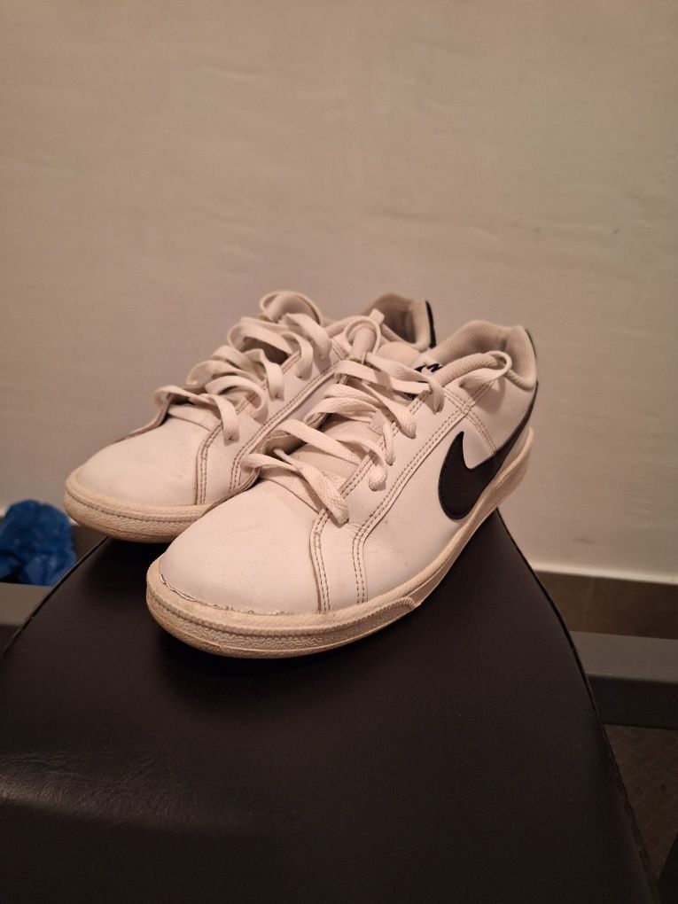 Buty Nike court royale