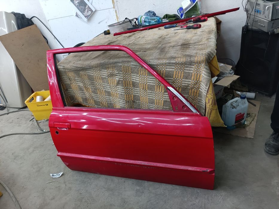BMW E30 2d lub baur  drzwi prawe brak rdzy !