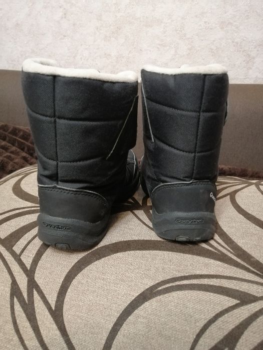Взуття Quechua чоботи зимові термо, водонепроникні  31 р.