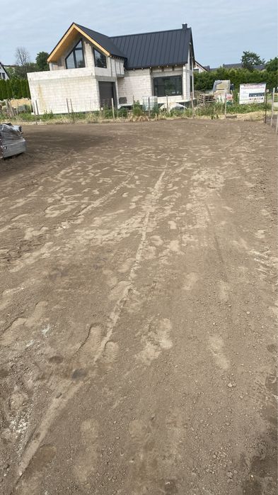 Usługi minikoparką glebogryzarką niwelacja terenu