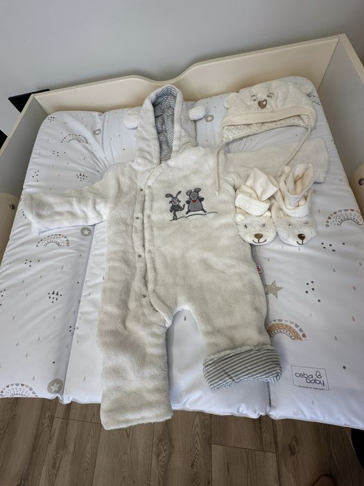 Комбін, шапочка, пінетки