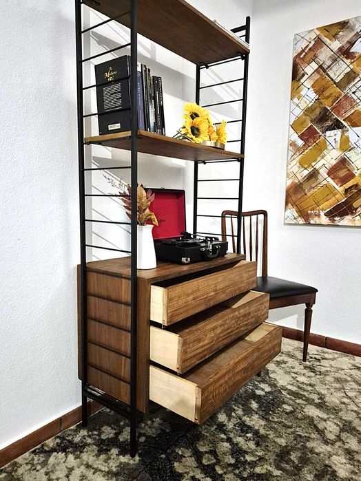 Estante / Prateleira / Livreiro / Aparador / Vintage / Olaio / Anos 70