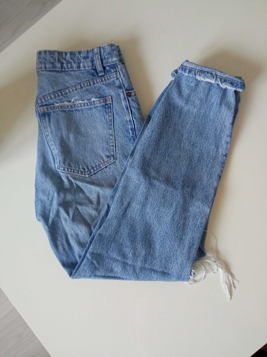 Zara jeans spodnie damskie z rozdarciami r 34 pas 66