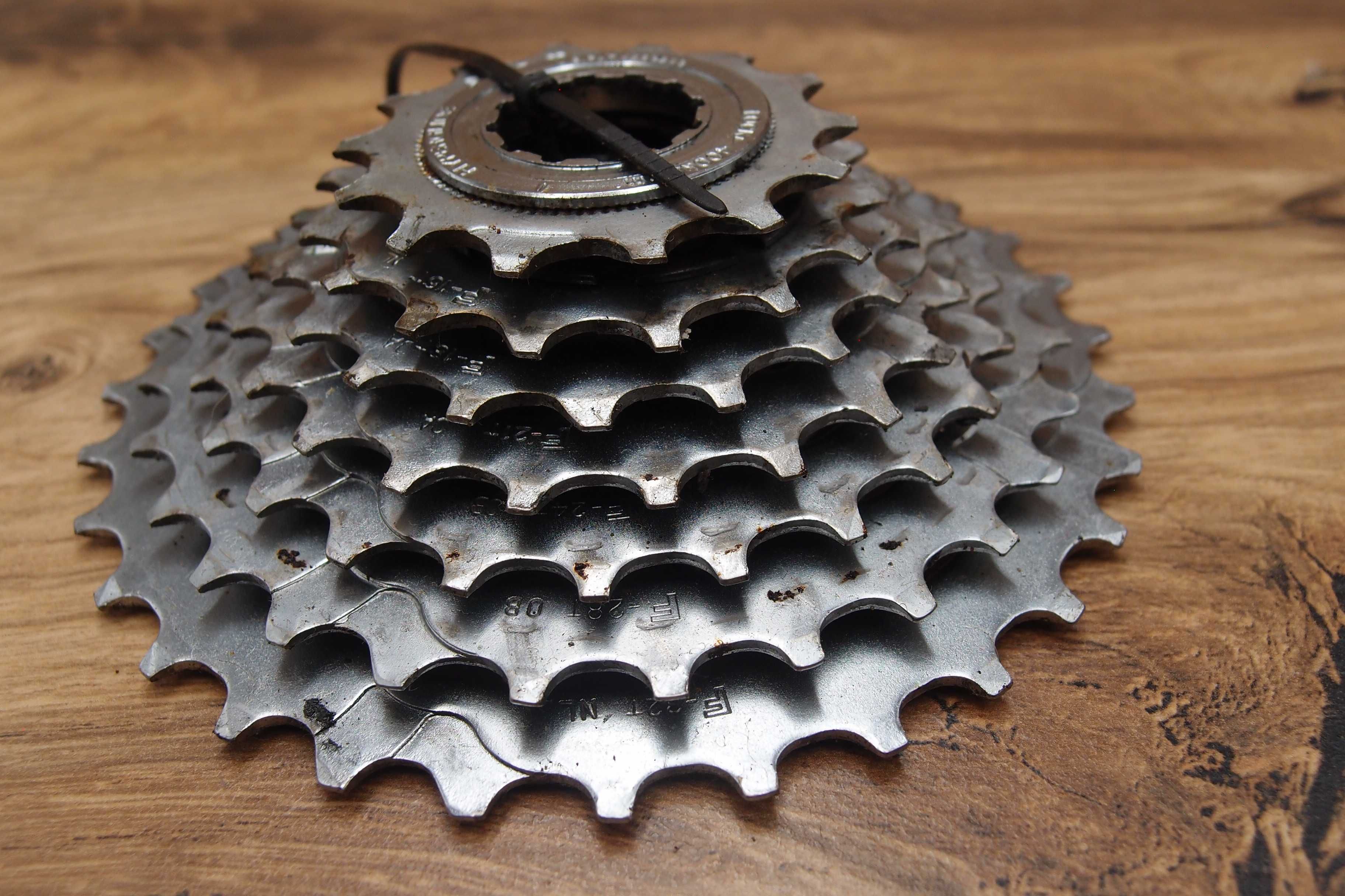 kaseta rowerowa Shimano Hyperglide 7 rzędów 14-32 T