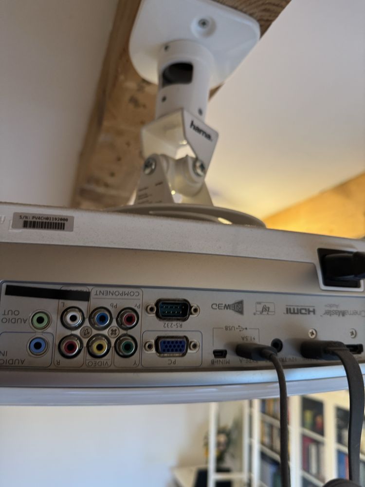 Projektor BenQ W2000 – kino domowe w najlepszym wydaniu + gratisy