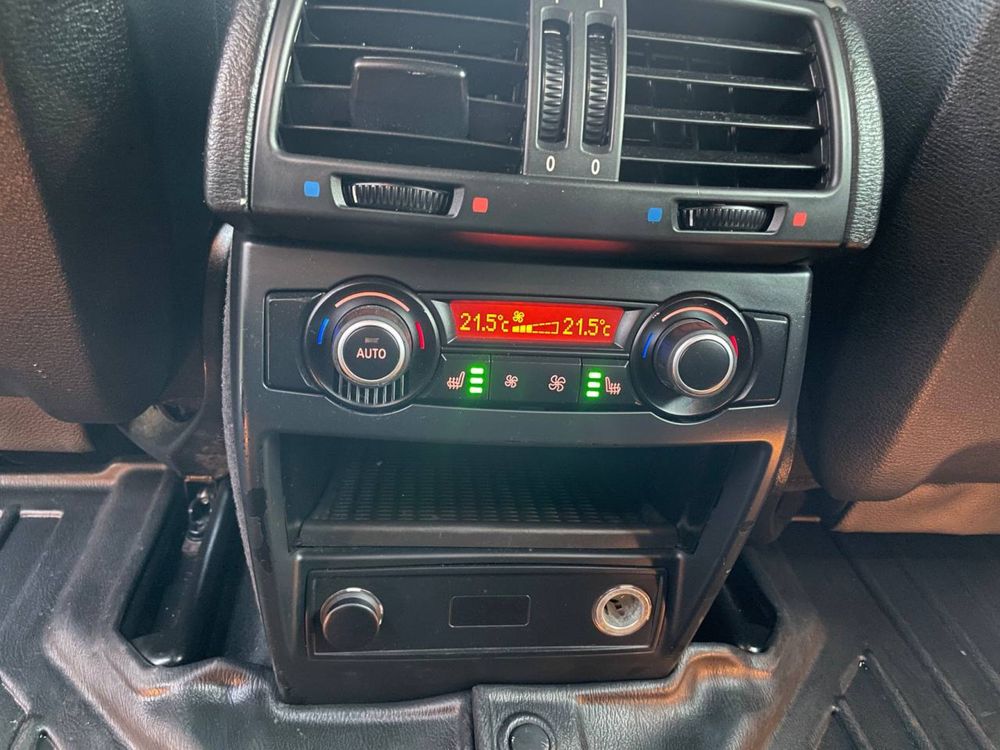 BMW X5 2012 3.0b