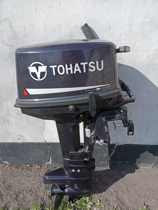 Двигун на човен TOHATSU