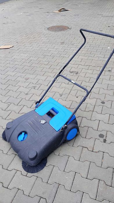 Zamiatarka ręczna Kehrmaschine