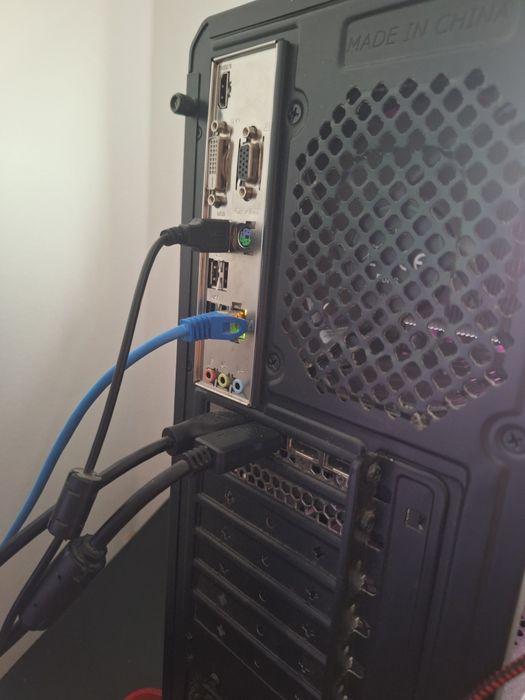 Komputer stacjonarny