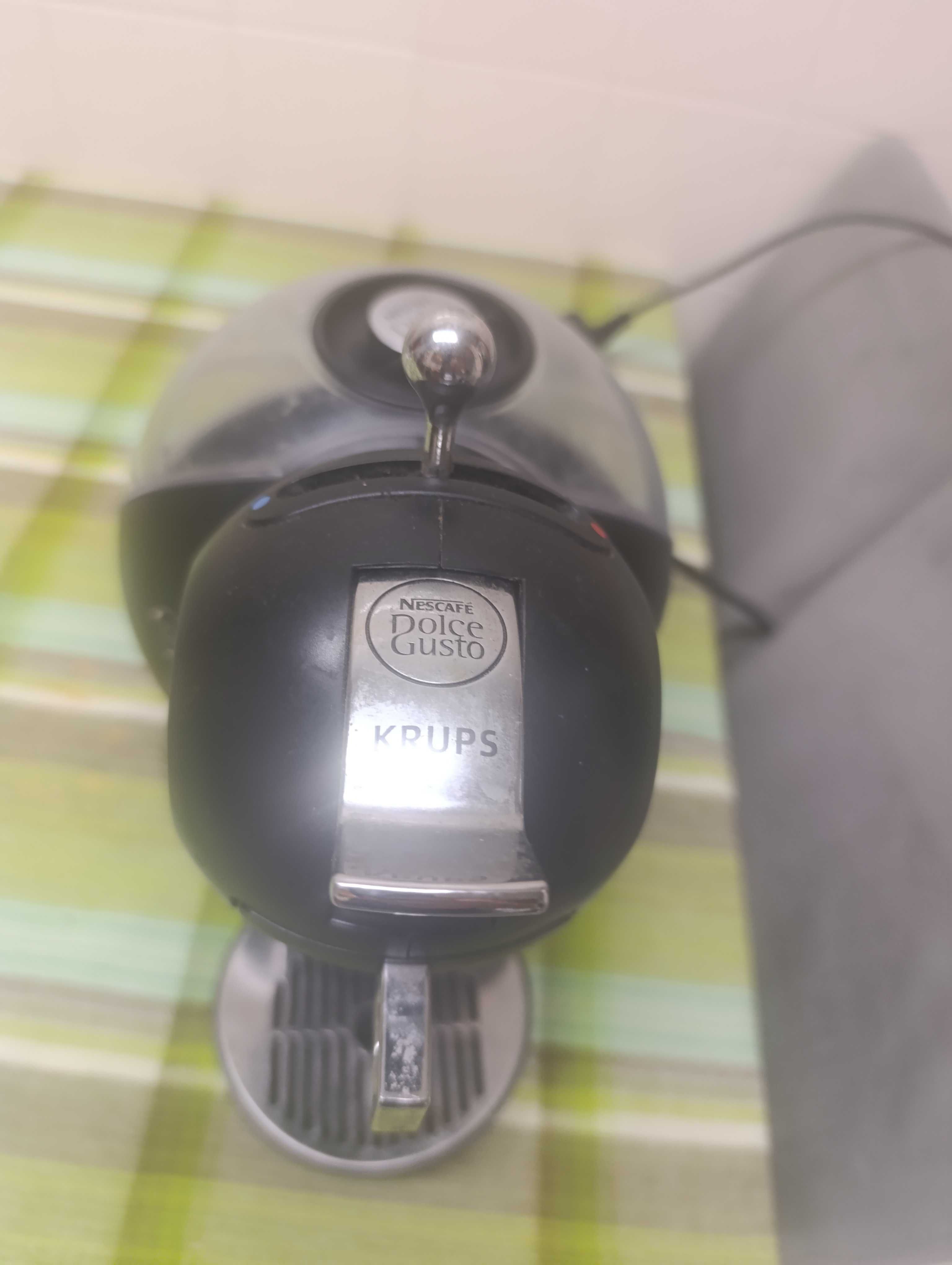 Krups Dolce Gusto como nova sem marcas de uso. ÓTIMA!