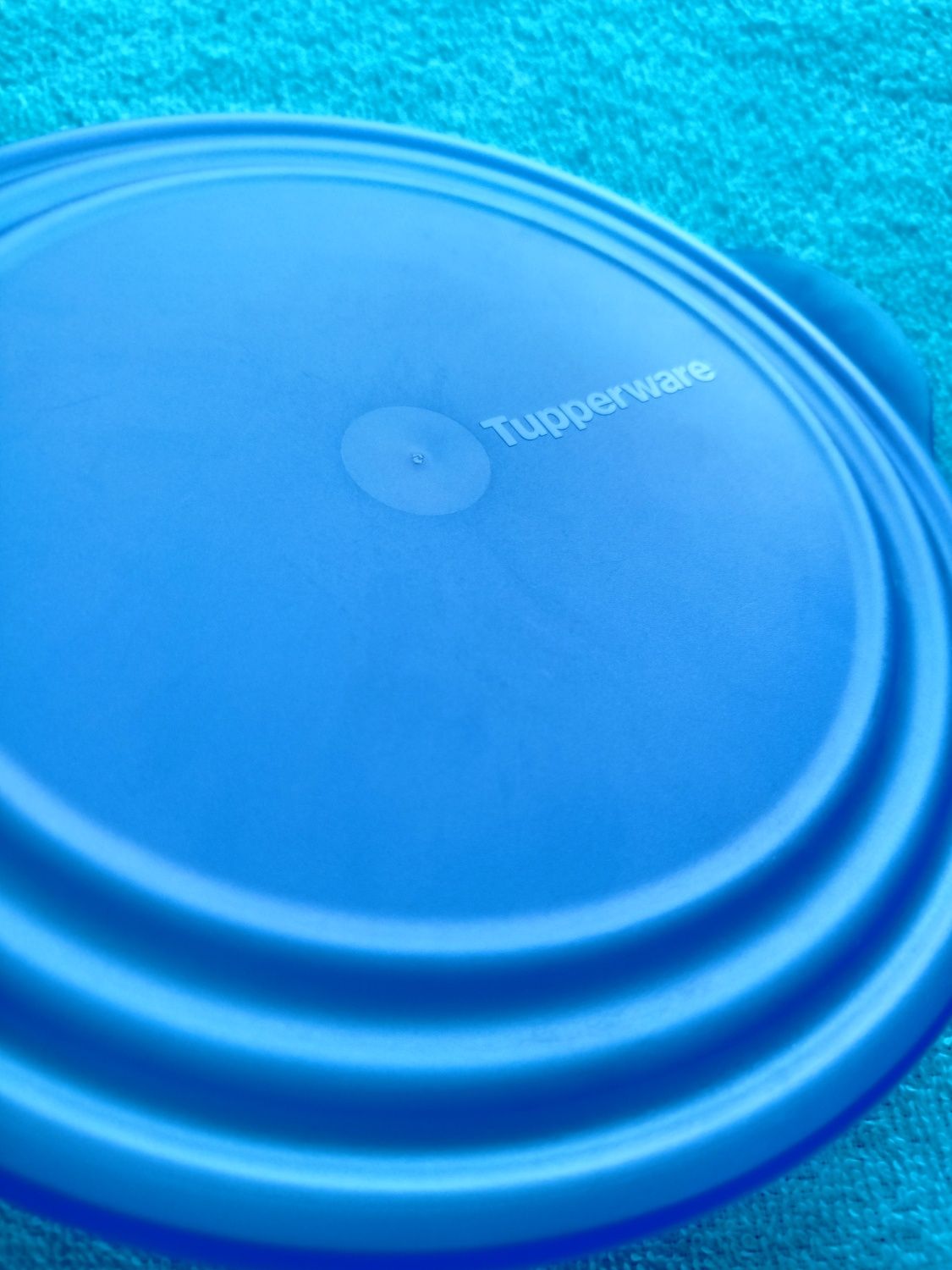 Pojemnik elegancja salaterka półmisek Tupperware 1,5 litra