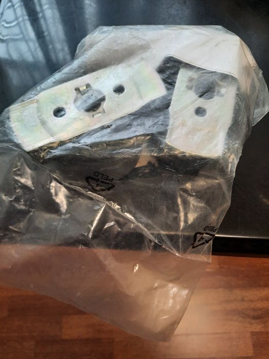 Reno Laguna сайленблоки