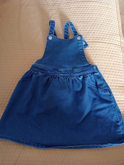 Sukieneczka jeansowa na szelki 92