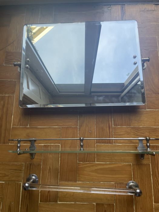 Conjunto Espelho Prateleira e Toalheiro  de época