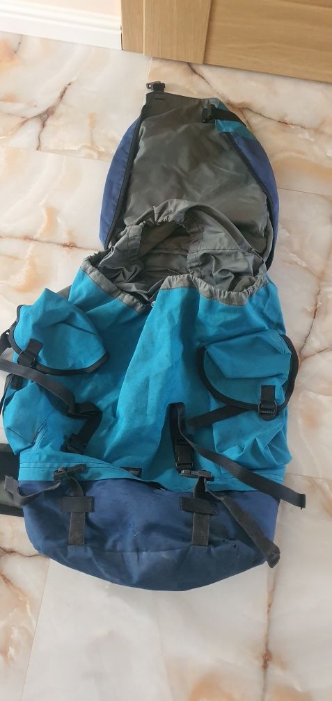 Plecak Alpinus 65 litrów.