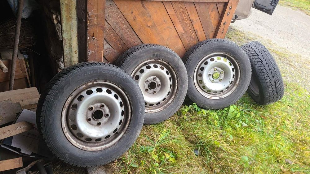 Резина на фольцваген кадік