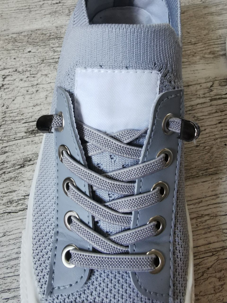 Wsuwane lekkie szare trampki rozm. 38