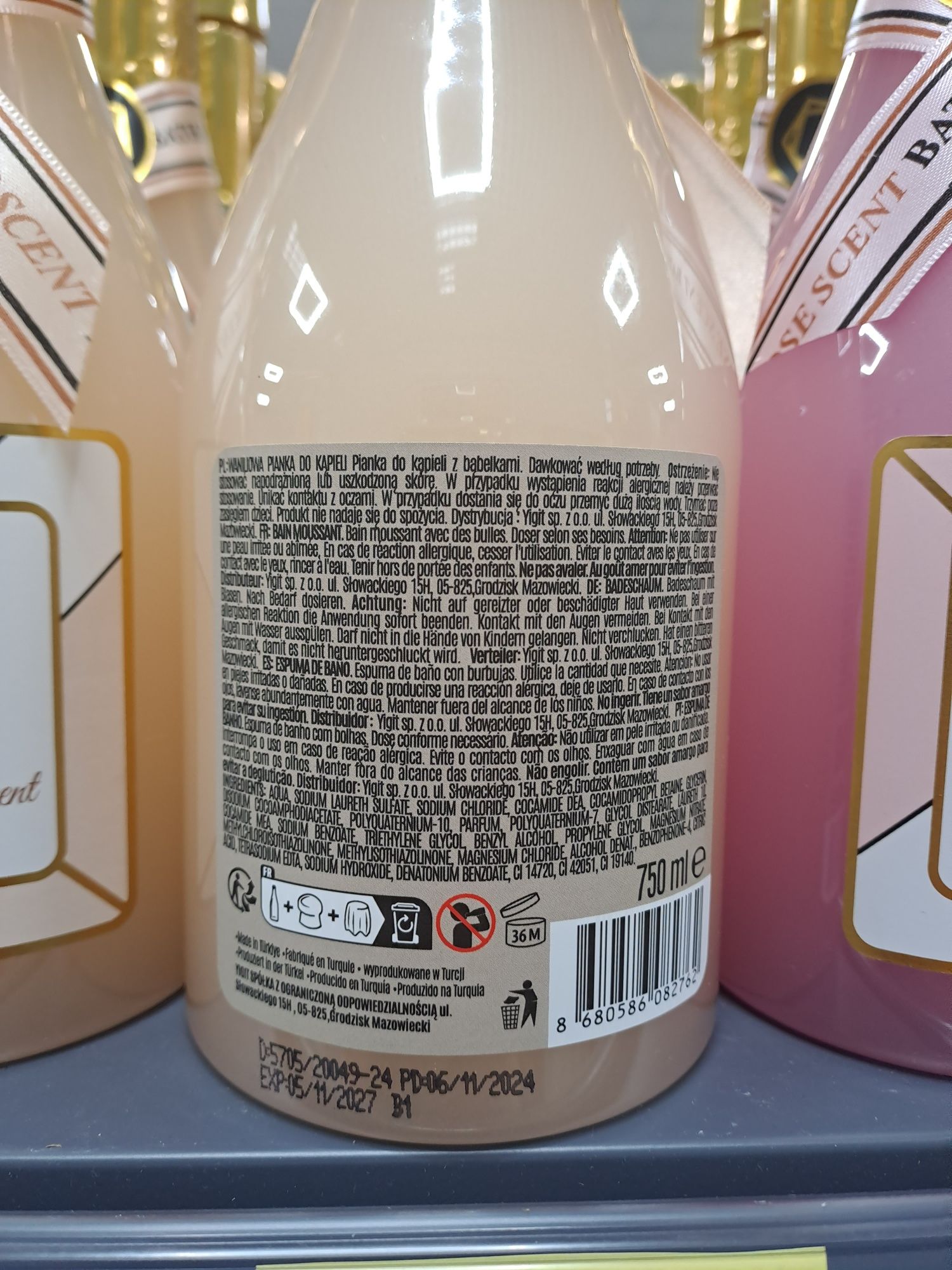 Różany płyn do kąpieli w pięknej butelce szampana 750 ml