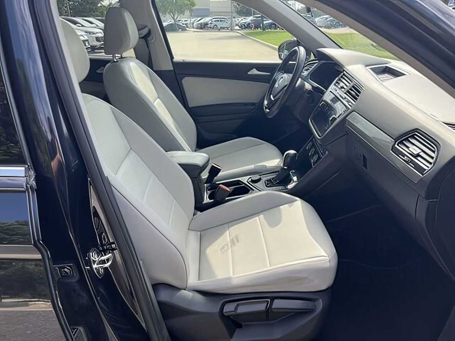Volkswagen Tiguan      2019