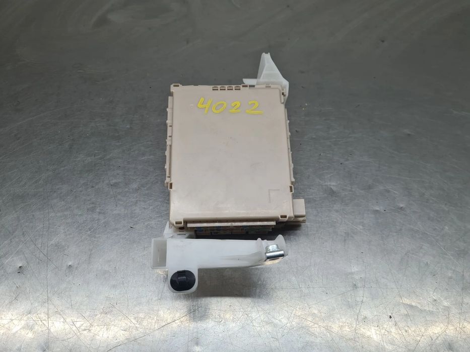 Caixa fusíveis / SAM / BSI TOYOTA Aygo (_B4_)