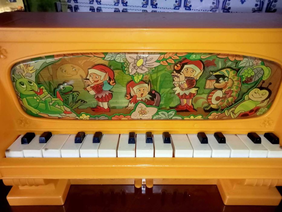Piano infantil Reig