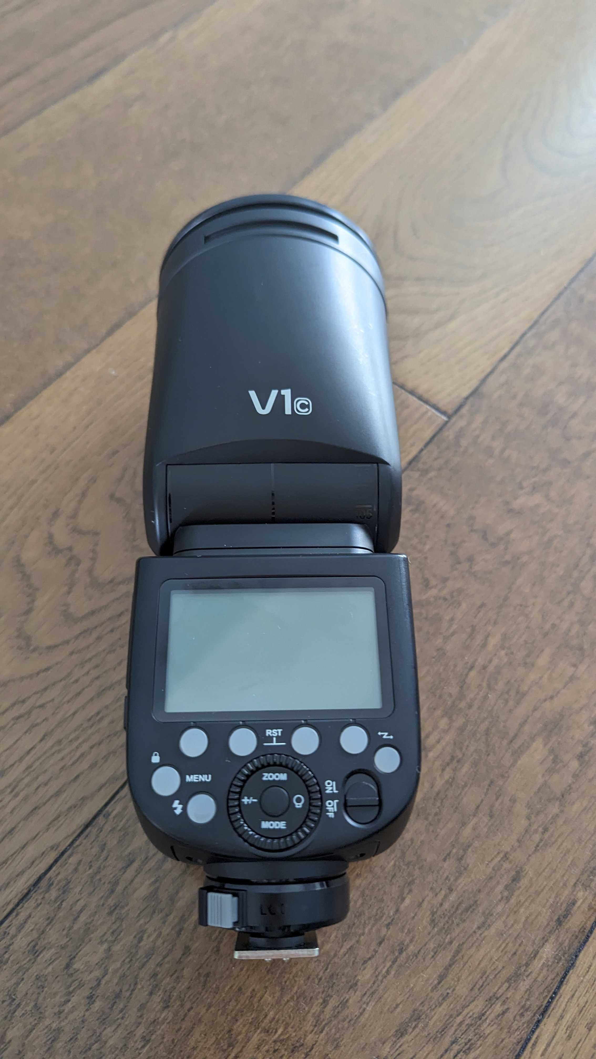 Flash Godox V1 com kit