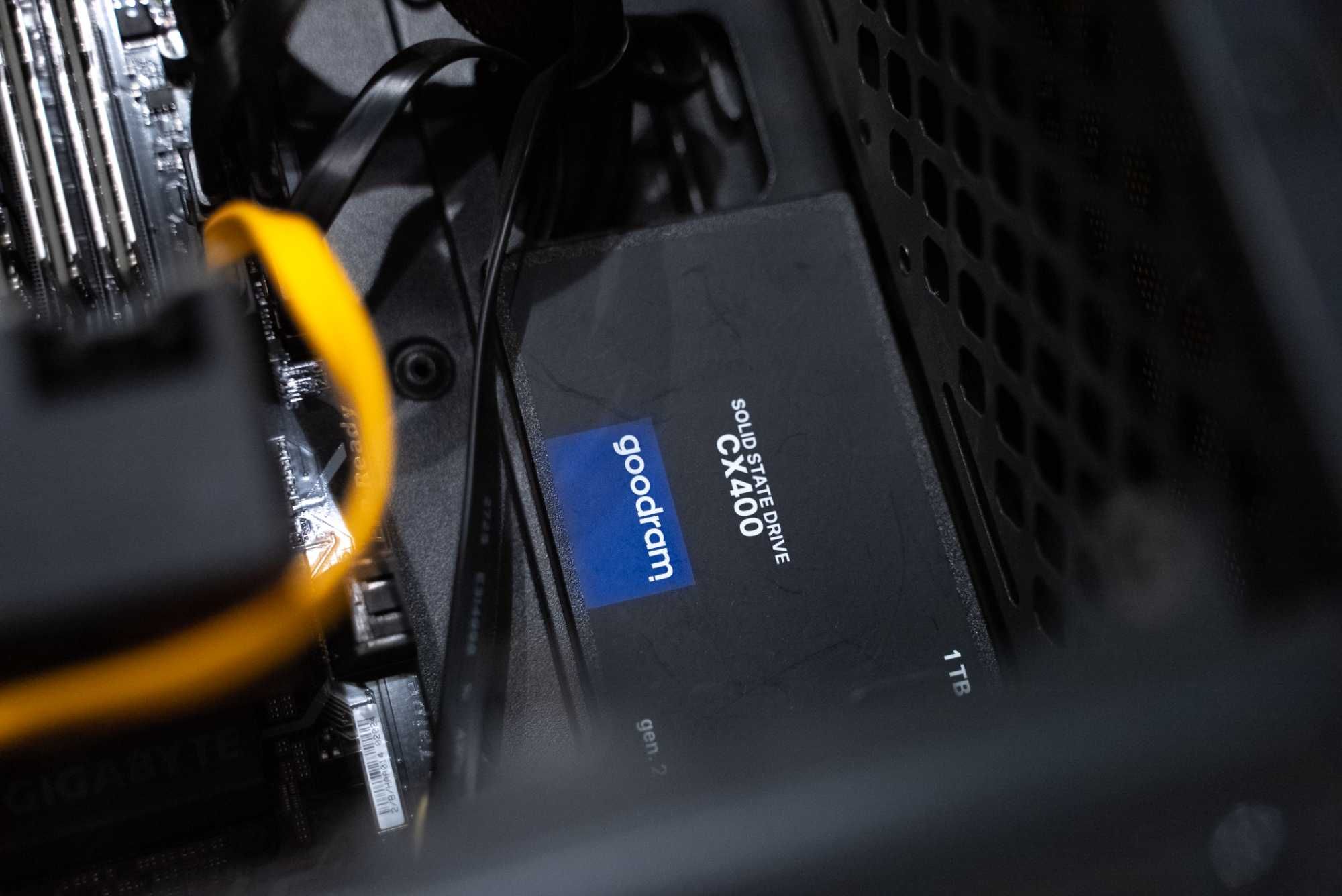 KOMPUTER z procesorem i7 - 64GB RAM DDR4 - karta GTX 1050TI 4GB