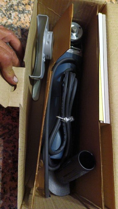 Rebarbadora bosch 1400w prato 125mm