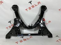 Tesla Model 3 передній підрамник