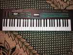 Syntezator Yamaha DX 21
