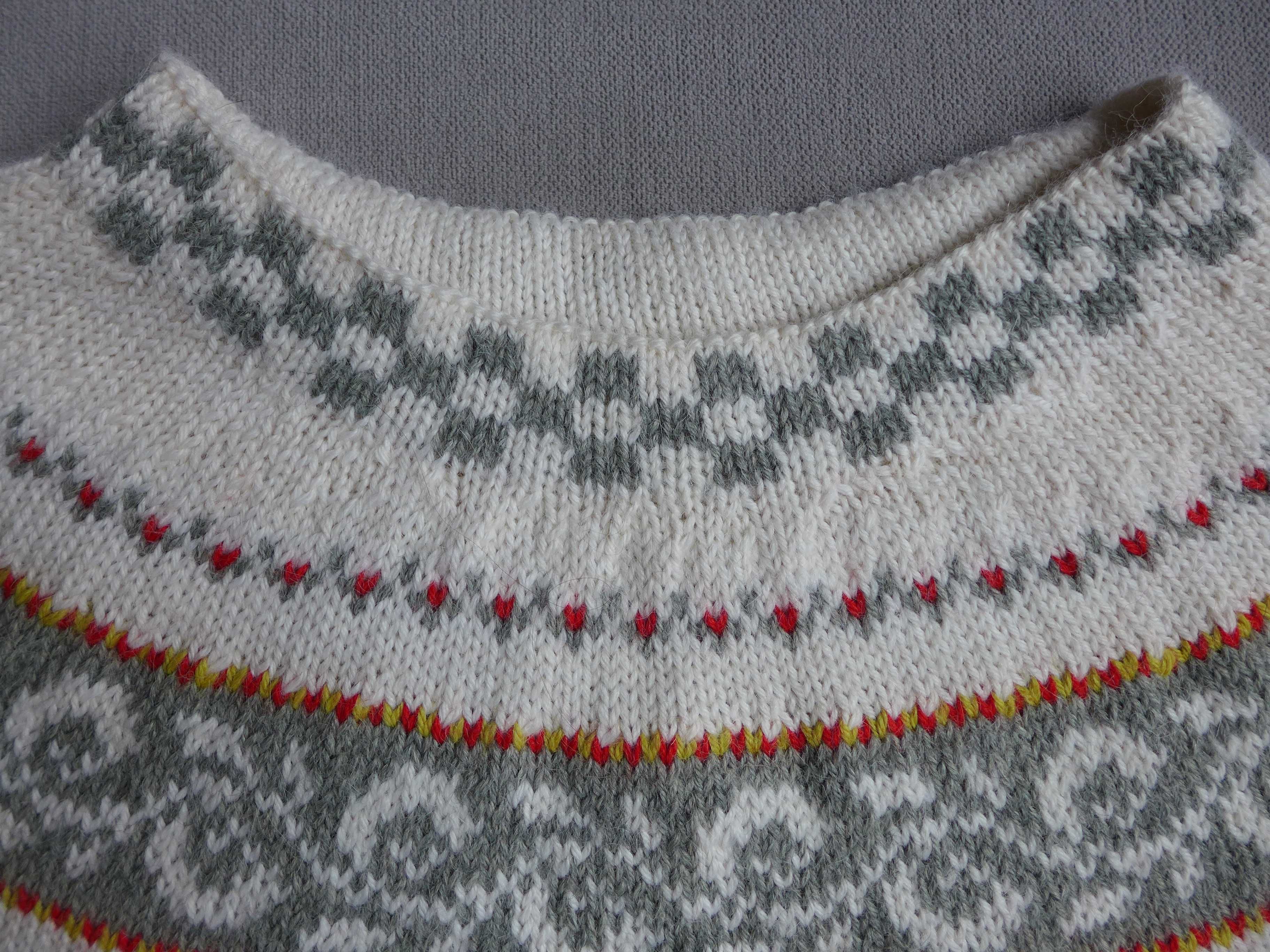Śliczny wełniany sweter XS 34 handmade wzór norweski islandzki WEŁNA