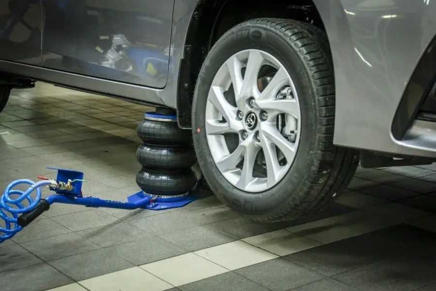 Podnośnik Pneumatyczny bałwanek 3.5T 135-400mm +krążek