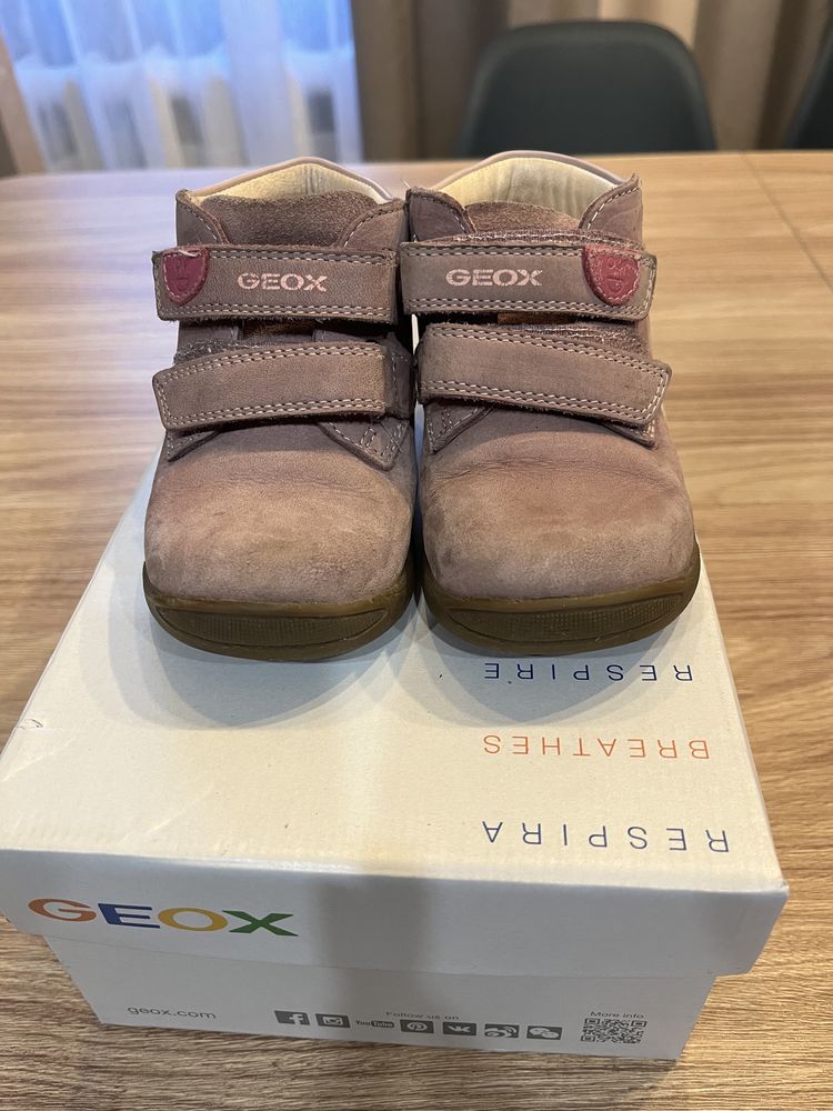 Дитячі черевики Geox, 23 розмір