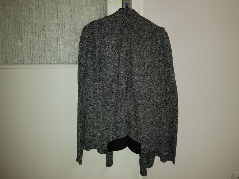 Reserved elegancka narzutka sweterek 140 cm