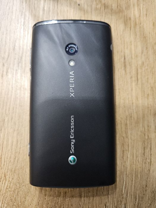 Klasyk Sony Ericsson Xperia X10 idealny